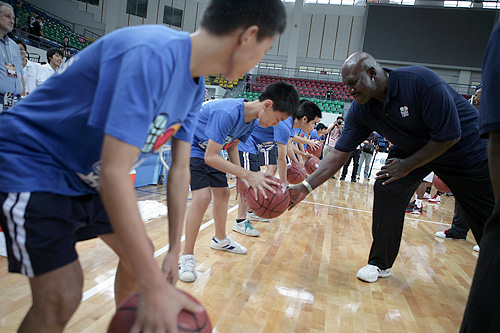 中学生篮球训练方法（青少年篮球训练方法）