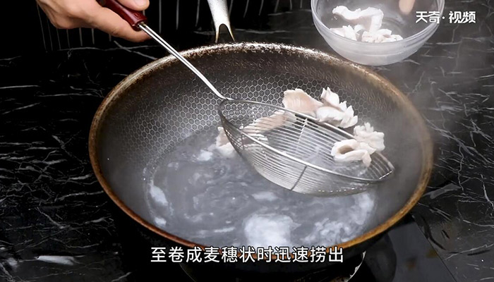 芫爆乌鱼花的做法 玉米脆皮虾怎么做