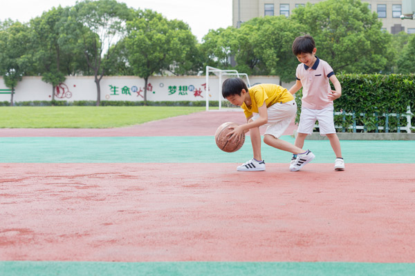 篮球几岁开始学比较好 多少岁学篮球最合适