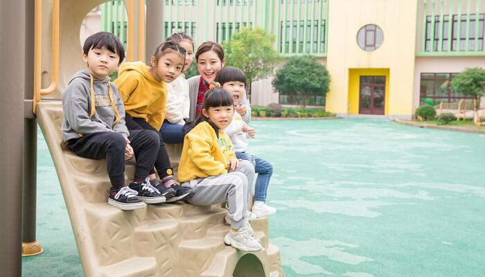 孩子在幼兒園不合群怎么辦 孩子內(nèi)向不合群怎么辦