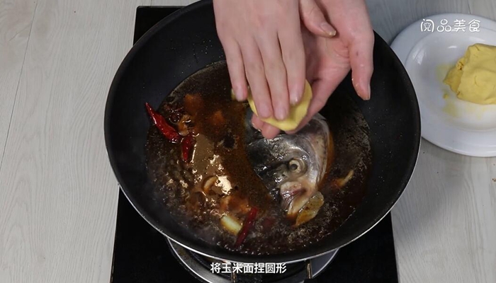 鱼头泡饼的做法 鱼头泡饼怎么做