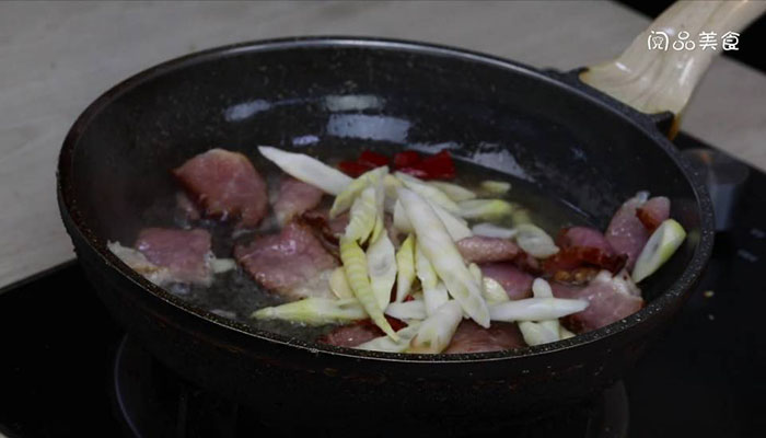 泡椒臘肉炒筍 泡椒臘肉炒筍的做法