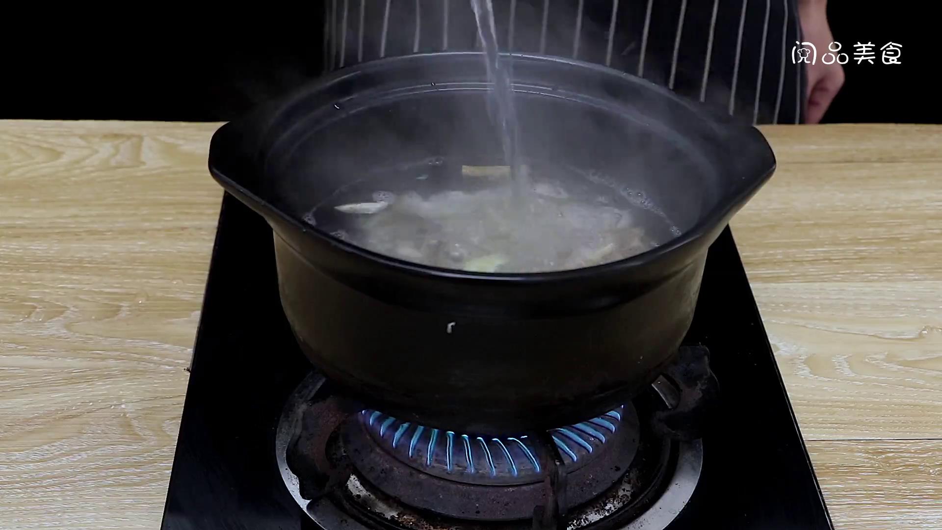 墨魚豬肚燉飯豆的做法 墨魚豬肚燉飯豆怎么做好吃