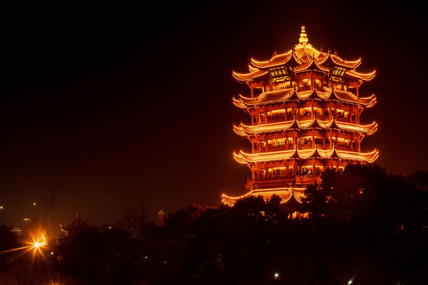 黄鹤楼哪年建成 黄鹤楼的建成时间