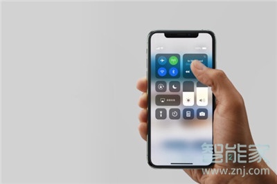 iphone11pro怎么進(jìn)入控制中心