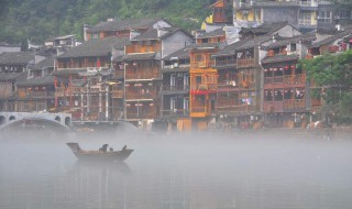 夢(mèng)見(jiàn)下雨家里進(jìn)水了 是怎么解夢(mèng)的