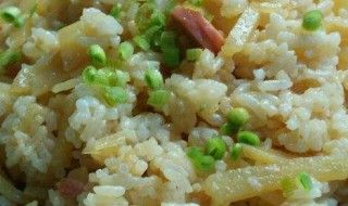 土豆炒米饭做法 做土豆炒米饭的方法