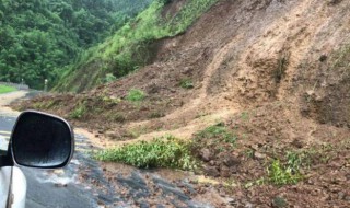 在山上遇到泥石流怎样正确逃跑 在山上遇到泥石流如何逃跑