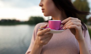 女人喝绿茶的好处 喝绿茶对女生的好处