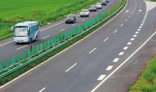 高速夜路開車技巧 晚上如何在高速開車