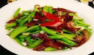 臘肉最簡單的家常炒法（臘肉的炒法大全家常）