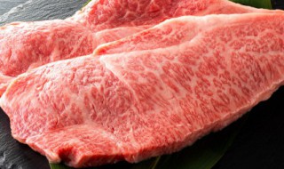 貓可以吃生牛肉嗎 四個(gè)月的貓可以吃生牛肉嗎