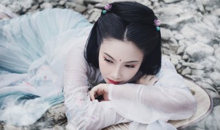 夸女神漂亮的短句 夸美女的句子