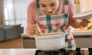 银耳鸡汤的做法（银耳鸡汤的做法窍门）