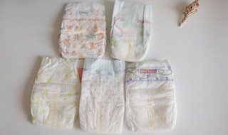 婴儿穿纸尿裤方法 怎么给婴儿穿纸尿裤