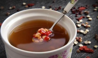 红豆薏米芡实茶能天天喝吗（红豆薏米茶芡实茶能天天喝吗）