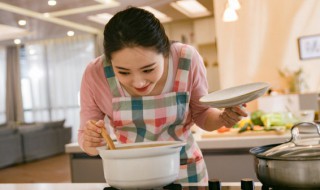 奶油鱼片龙虾汤怎么做（奶油鱼片龙虾汤怎么做好喝）