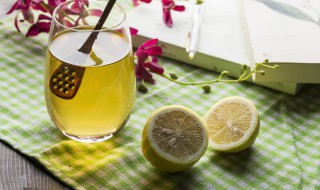 柠檬蜂蜜水的功效减肥（柠檬蜂蜜水的功效减肥人能喝吗）