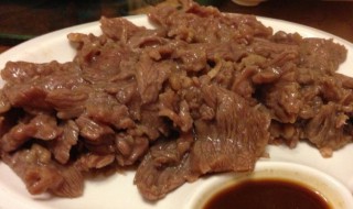 白灼牛肉做法（白灼牛肉做法大全窍门）