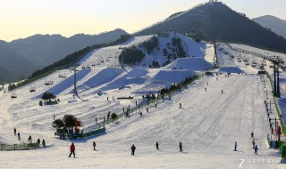 北京南山滑雪场在哪（北京南山滑雪场在哪里换票）