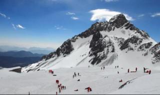 玉龙雪山海拔高度多少 玉龙雪山海拔高度多少米