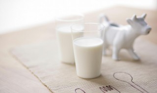 如何用牛奶洗脸 纯牛奶洗脸变白的正确方法