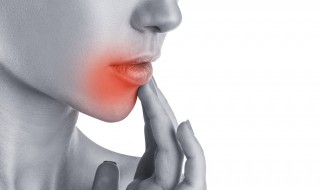 喉咙老是有痰是什么原因（睡觉喉咙老是有痰是什么原因）