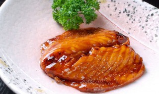 鲷鱼怎么做好吃红烧 鲷鱼的做法鱼红烧还是清蒸好
