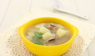 土豆排骨湯 番茄土豆排骨湯