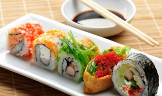 寿司上的鱼籽是什么 寿司的鱼籽是什么做的
