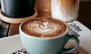 冰滴咖啡和冷萃咖啡的区别是什么（冰滴咖啡跟冷萃咖啡一样吗）