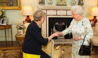 英国首相和女王的区别（英国首相和女王的区别在哪）