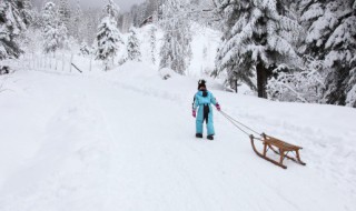 2022滑雪发朋友圈的好听说说（滑雪发朋友圈经典句子）