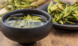 夏天喝什么茶消肿（夏天喝什么茶去水肿）