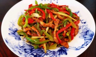 鸡肉丝炒什么好吃（鸡肉丝炒什么好吃家常菜）