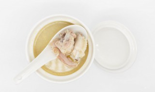 雞湯怎樣才能做成白色的湯（雞湯能熬成白色嗎）