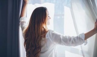 窗帘布艺选择技巧是什么（窗帘布艺知识大全）