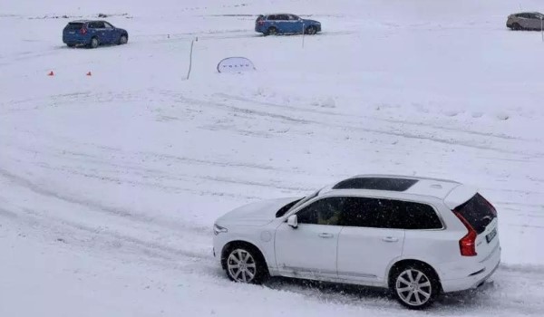 冬天汽車打火突突突才打著