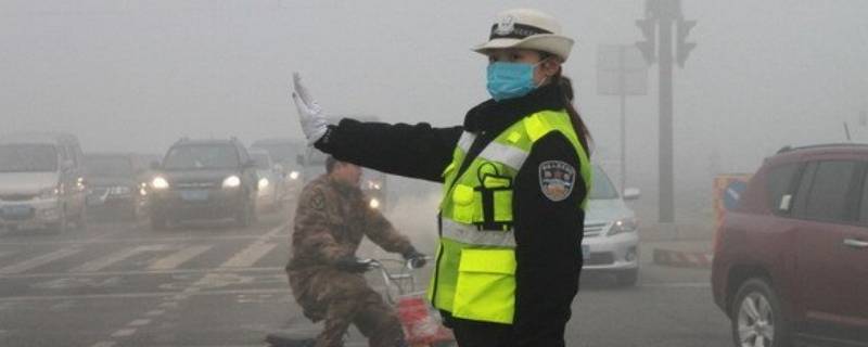 高速交警跟地方交警有什么區(qū)別（高速交警跟地方交警有什么區(qū)別呢）