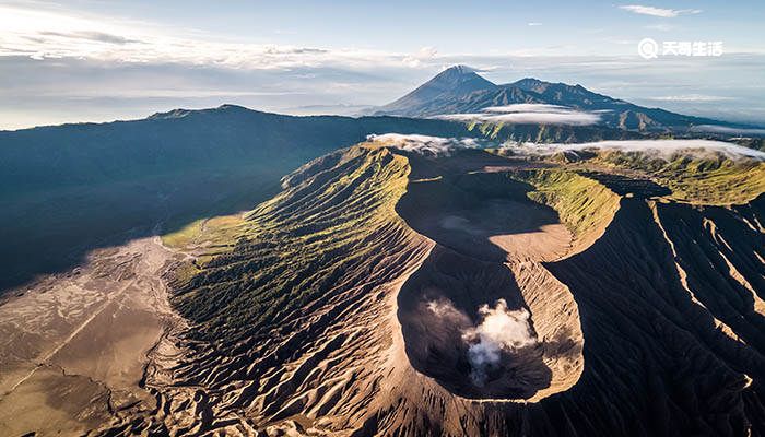 海底火山爆發(fā)的原因