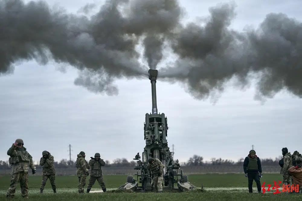 西方武器來了不知咋用，烏克蘭前線士兵一邊交火一邊給美國(guó)人打電話：壞了咋修？