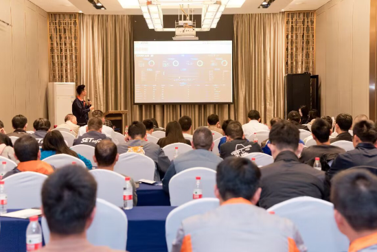 “以数赋制，智造未来” 用数字赋能