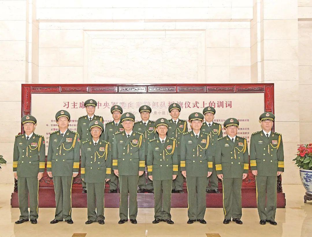 武警部队举行晋升少将警衔仪式（武警部队晋升少将警衔仪式2016年）
