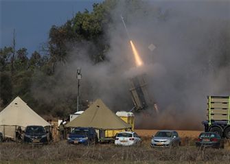 本轮巴以冲突已致双方1900余人死亡 以军称首架载有美国武器装备的飞机抵达以色列