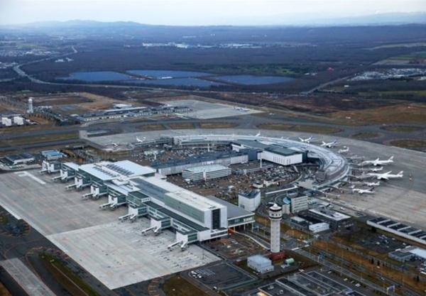 大韓航空與國(guó)泰航空客機(jī)在日本北海道新千歲機(jī)場(chǎng)相撞