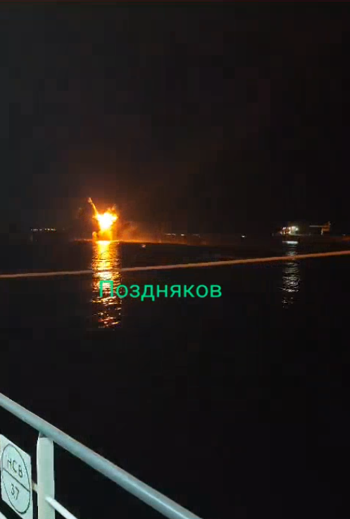 乌方宣布：“摧毁俄军最新型舰船”（俄军核弹摧毁美国是什么电影）