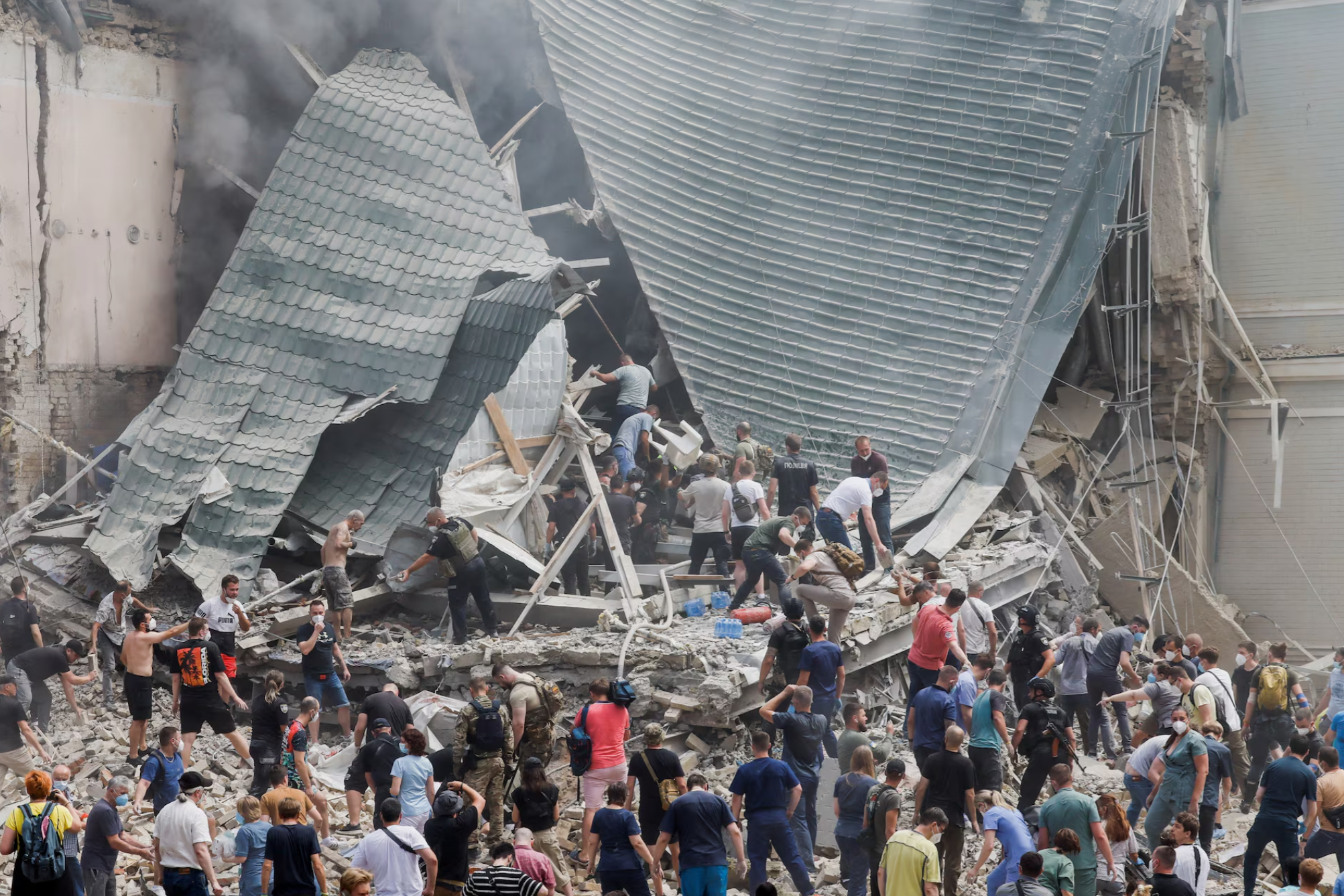 外媒：乌方称俄对基辅等地袭击已致36人死亡，拜登称将宣布“新措施”加强乌防空